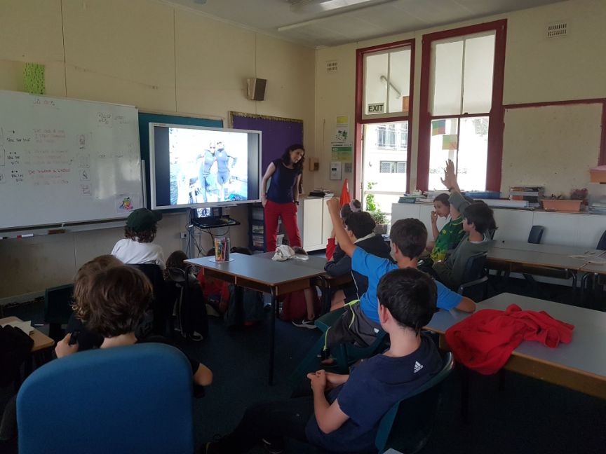 Charla sobre biología marina