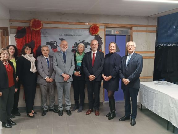 Foto de grupo de las autoridades presentes en el acto