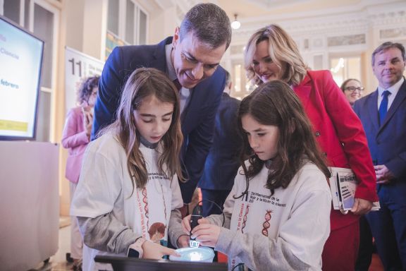 II Feria de la Niña y la Mujer en la Ciencia