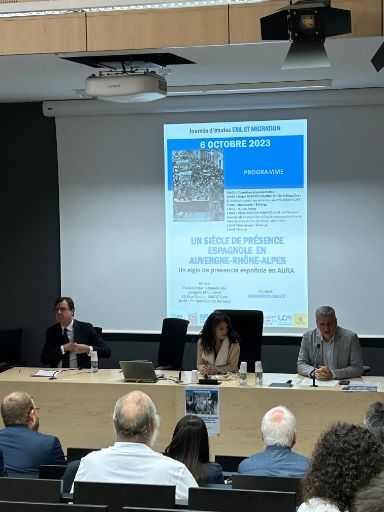 Presentación de la Jornada por los profesores y el Cónsul