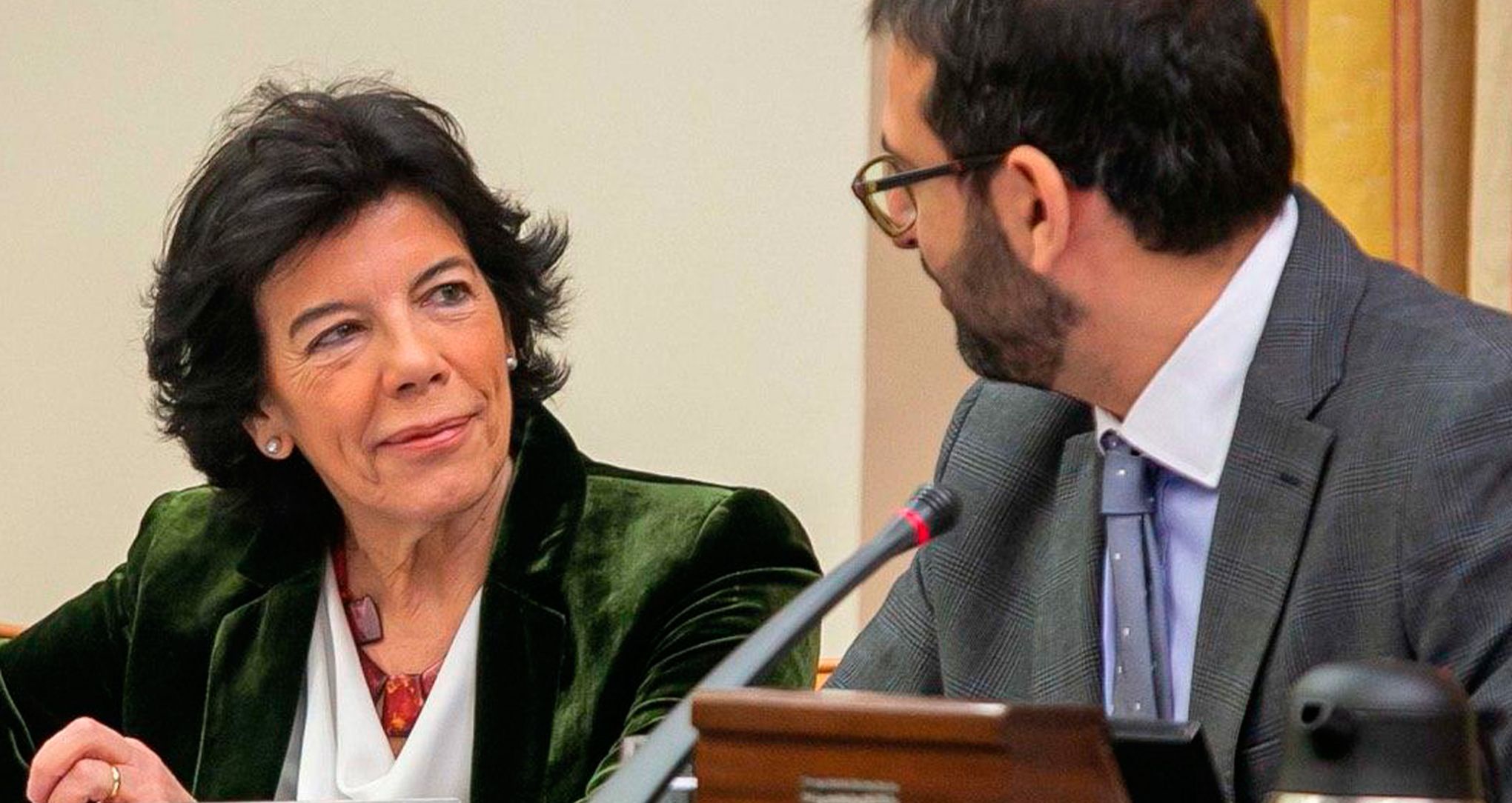 Isabel Celaá durante su comparecencia en la Comisión de Educación y FP del Congreso