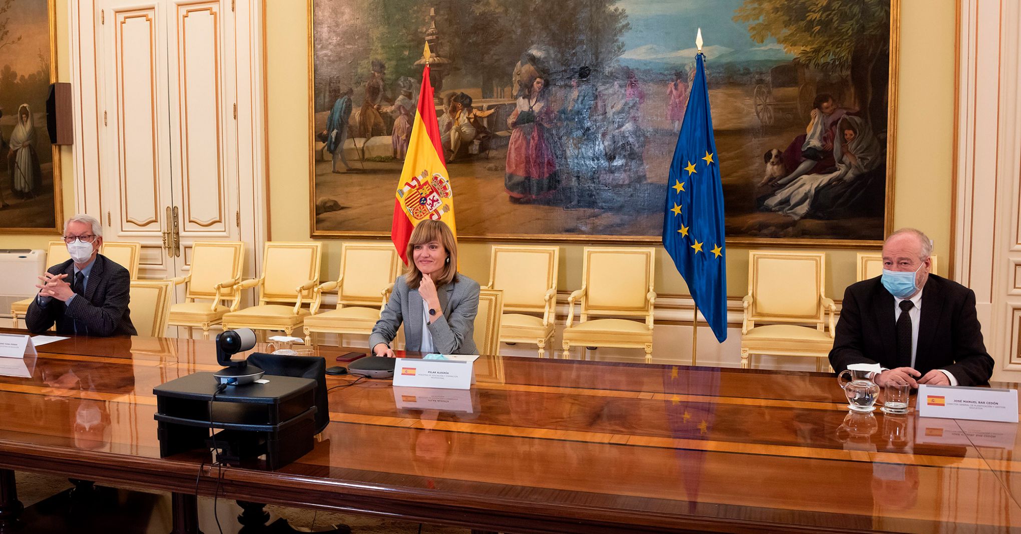 Pilar Alegría durante el debate organizado por las secciones bilingües españolas en Bulgaria, Hungría y Rumanía