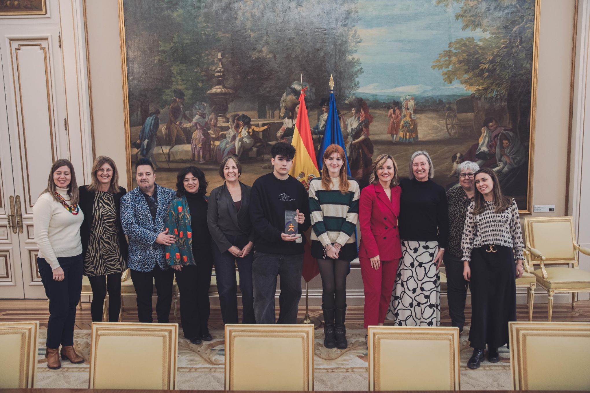 Pilar Alegría recibe a profesores y alumnos del IES Miguel de Molinos de Zaragoza en la sede del Ministerio