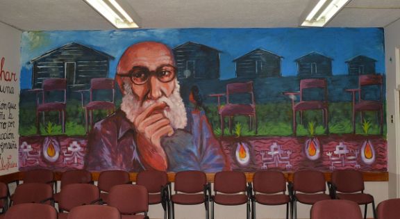 Mural Paulo Freire