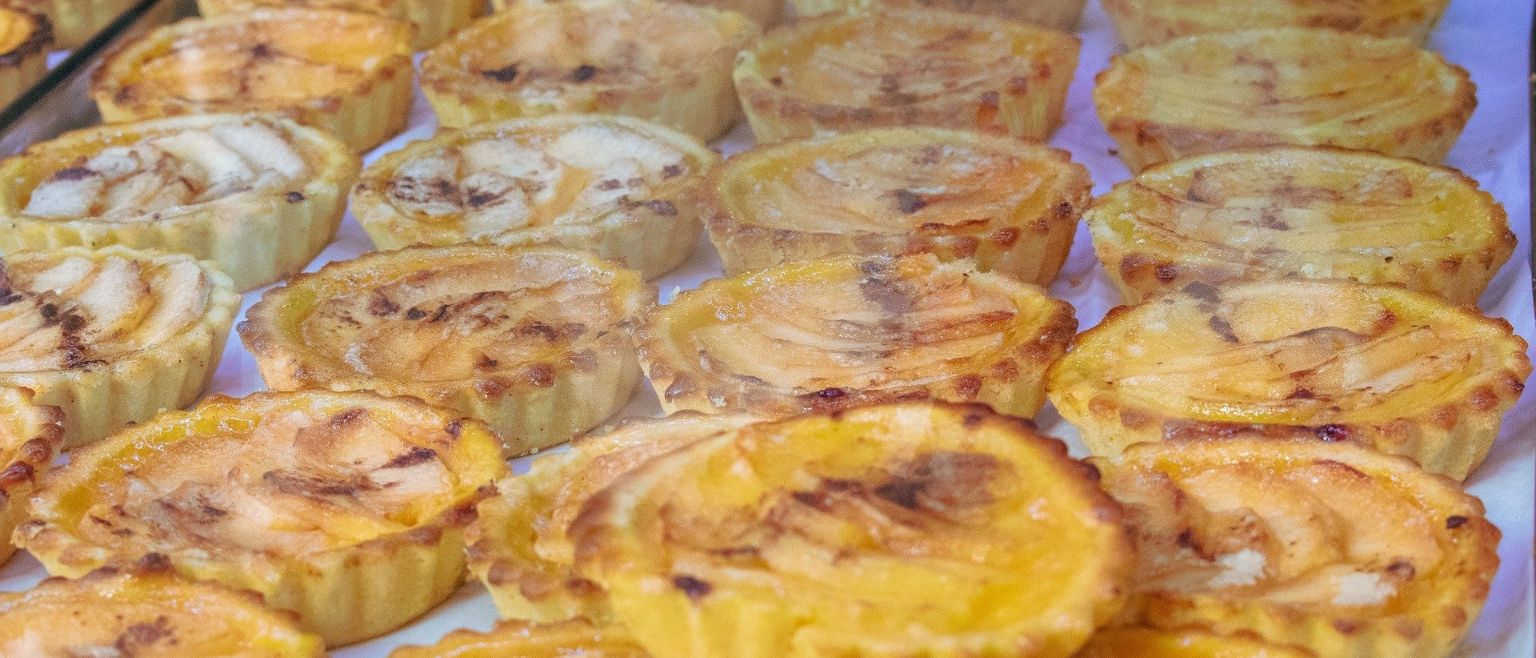 Pastel de nata típico portugués