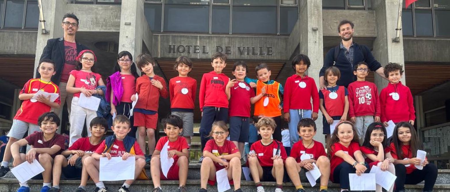 Alumnos de Bizanet en el Ayuntamiento - Intersecciones 