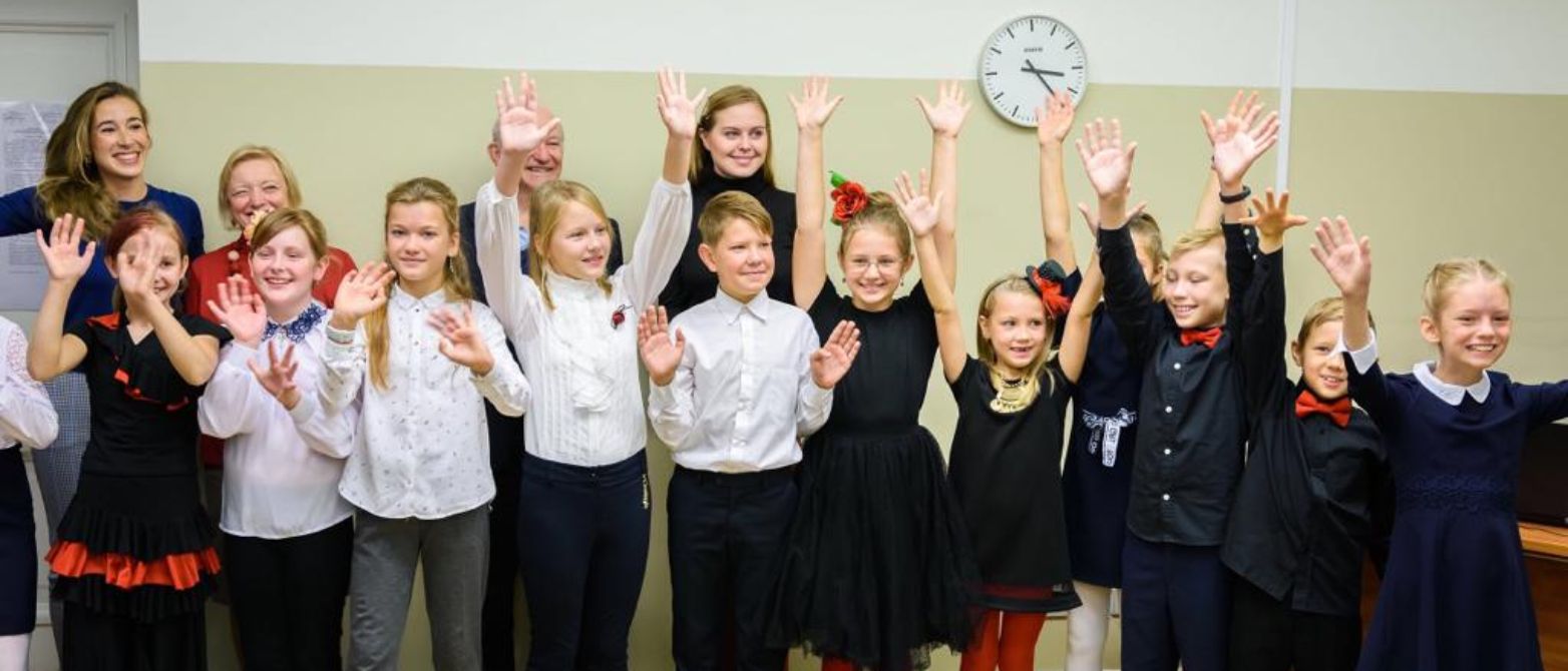 Festival "Descubre tu Europa" en el Museo Hermitage de San Petersburgo, con participación de estudiantes de SSBB en esta ciudad.