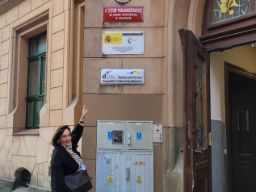 Entrada del liceo nº VI Adam Mickiewicz de Cracovia