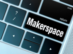 Foto de teclado con texto makerspace